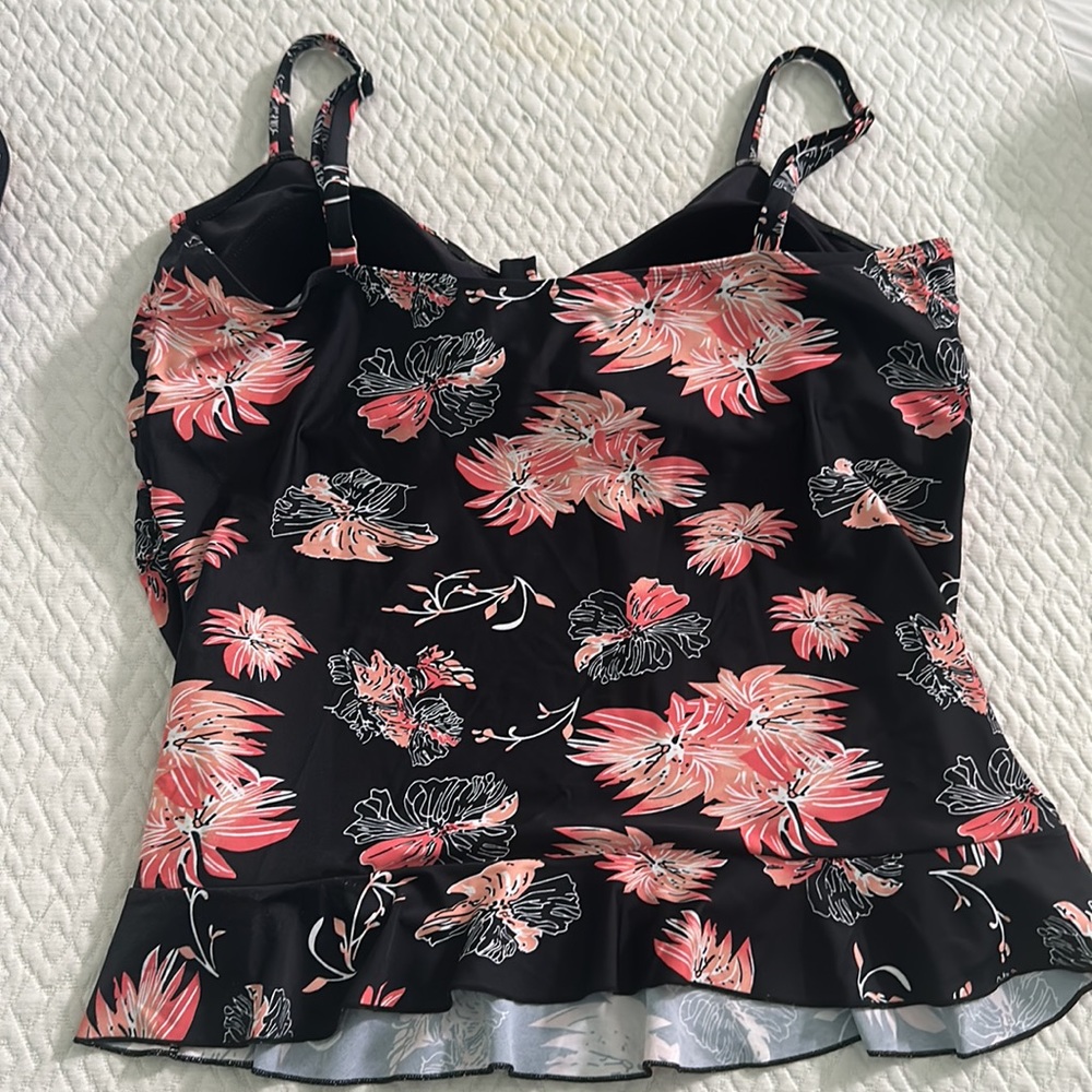 Tankini - Picture 2 of 4